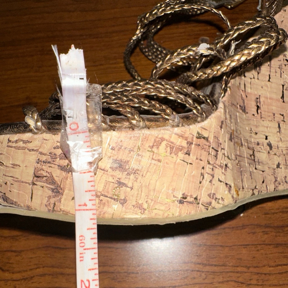 Jennifer Lopez Women’s Bronze Heeled Sandals Size 8 - Picture 9 of 10